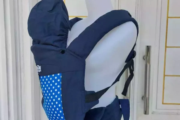 Tips Menggendong Bayi yang Benar agar Tidak Cedera